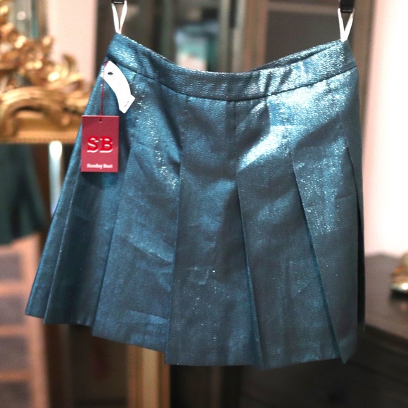 Aritzia Green Glitter Pleated Skirt Size 2 NWT - Picture 1 of 11